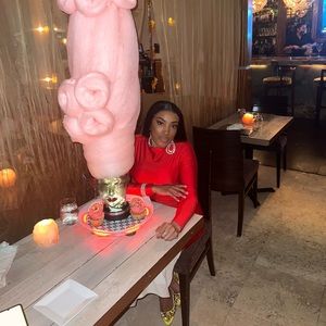 Meet your Posher, Sh'keria